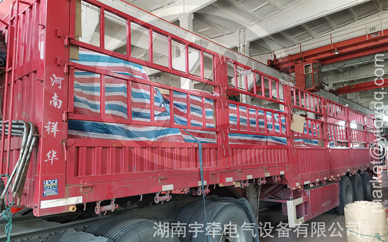 10噸架線(xiàn)式電機(jī)車(chē)出口 4.jpg